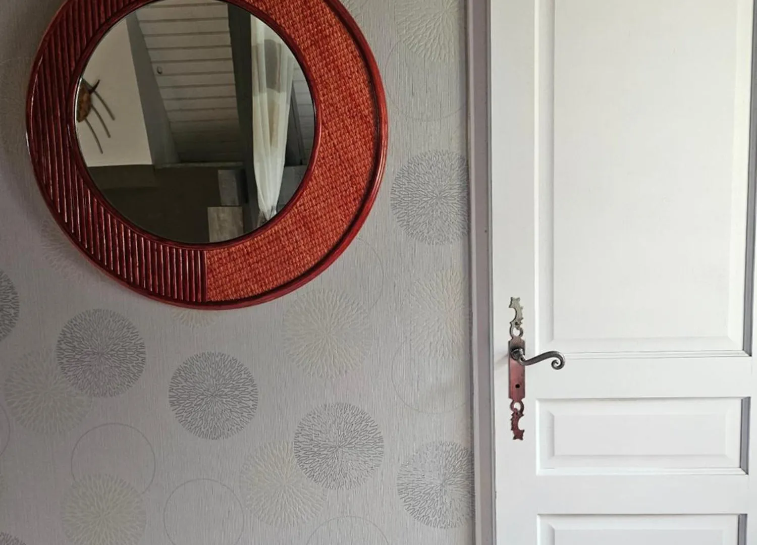 Hotel Le Berthoir à Pélussin 2*,  France